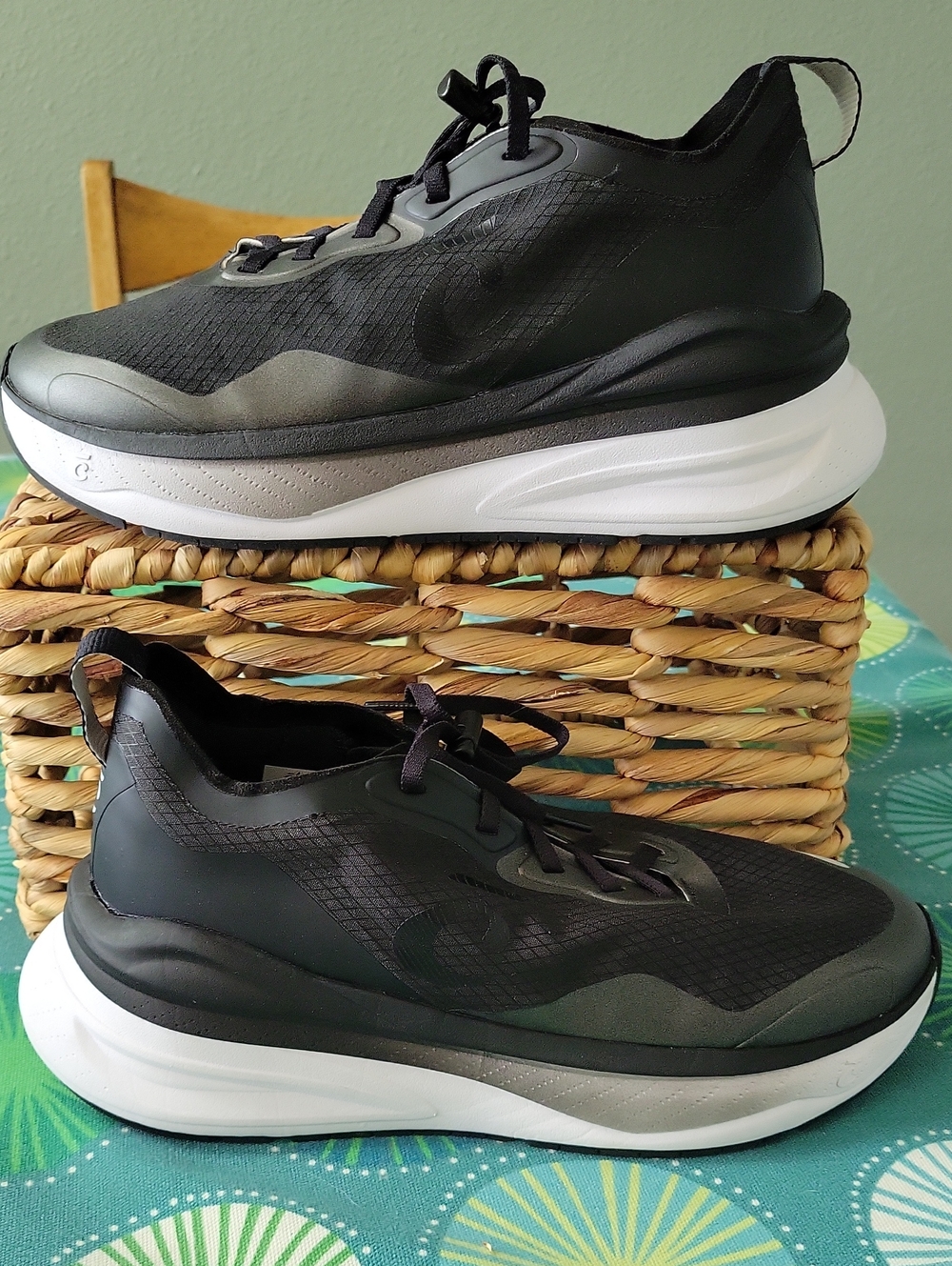 Clove Alto Sneakers Shoes Black And White Option Women's 8.5